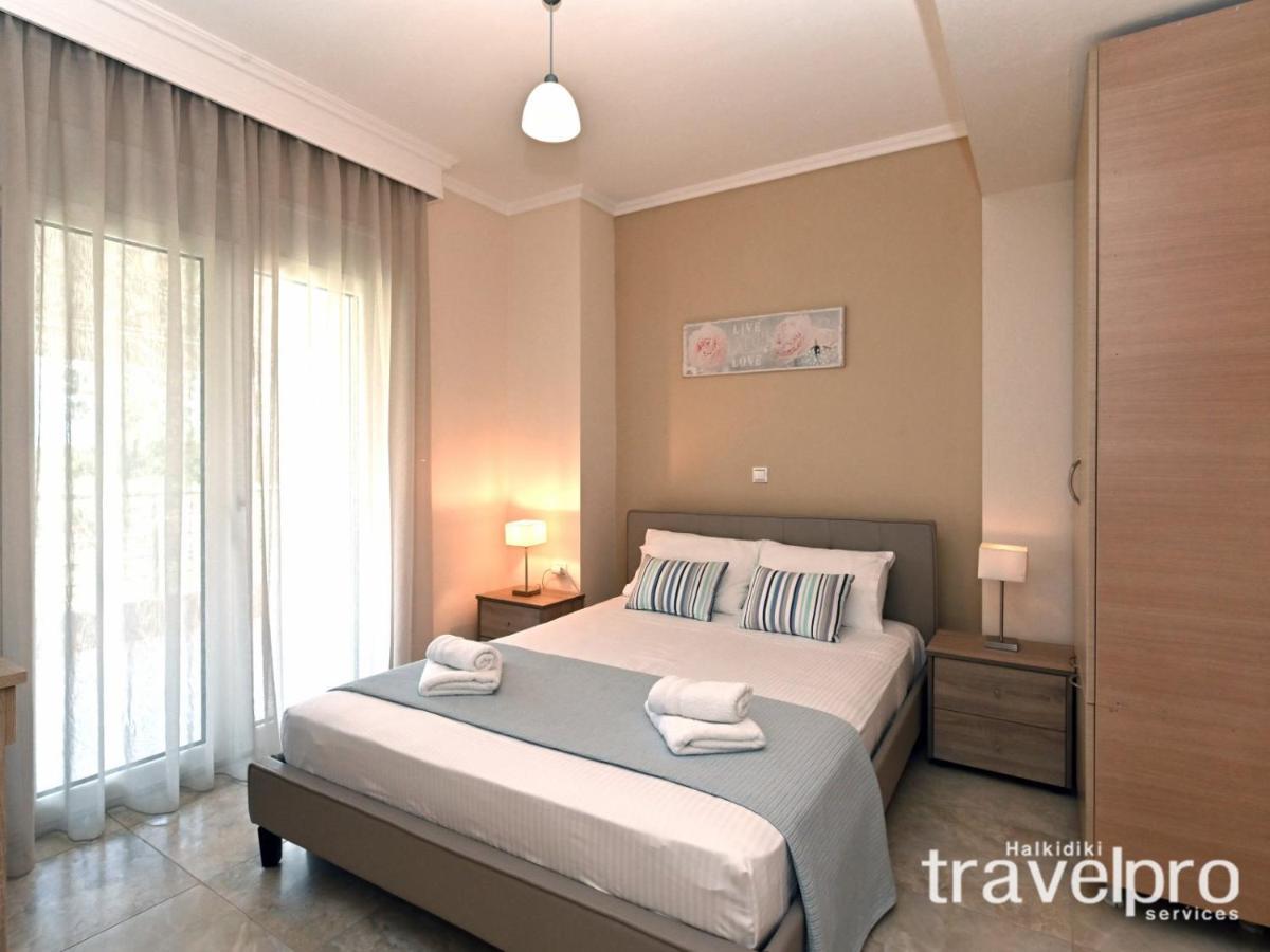 Villa Iris By Rentalspro Services - Agios Mamas Beach Eksteriør billede