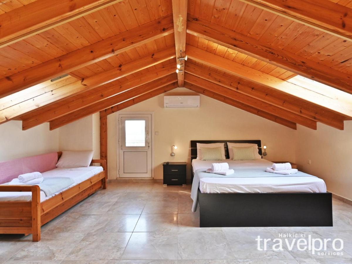 Villa Iris By Rentalspro Services - Agios Mamas Beach Eksteriør billede