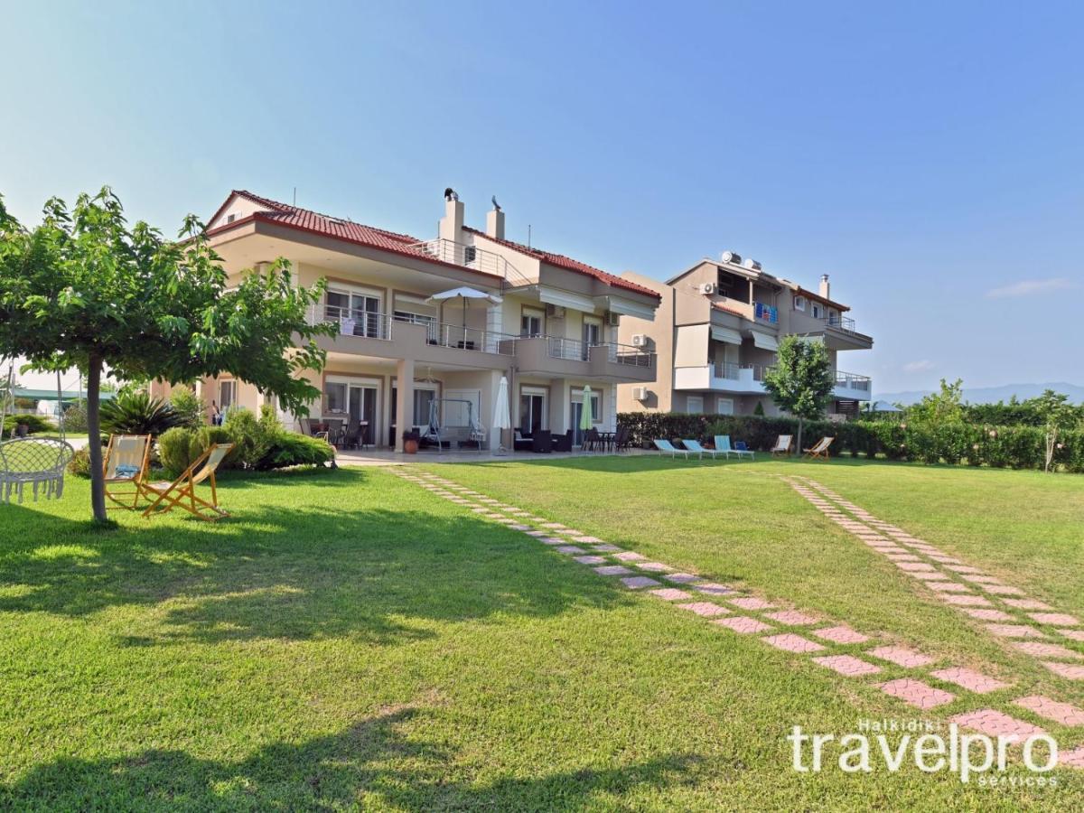 Villa Iris By Rentalspro Services - Agios Mamas Beach Eksteriør billede