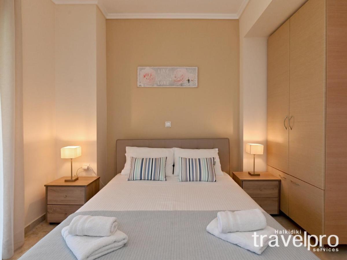 Villa Iris By Rentalspro Services - Agios Mamas Beach Eksteriør billede