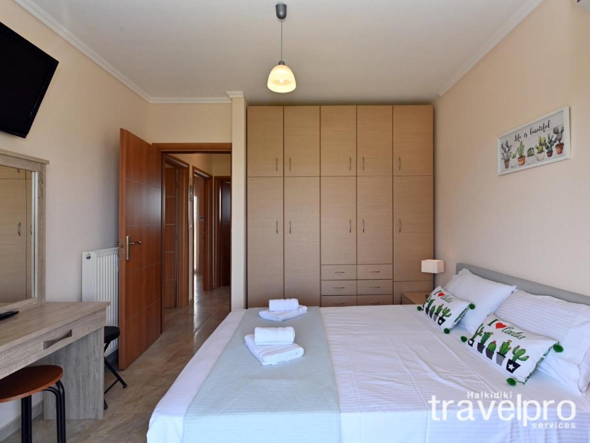 Villa Iris By Rentalspro Services - Agios Mamas Beach Eksteriør billede