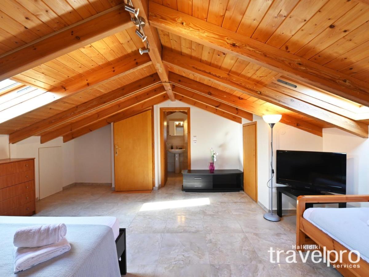 Villa Iris By Rentalspro Services - Agios Mamas Beach Eksteriør billede